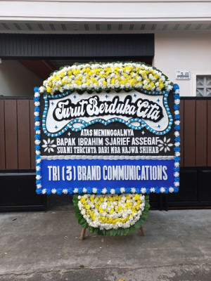 Papan Bunga Duka di Mayura